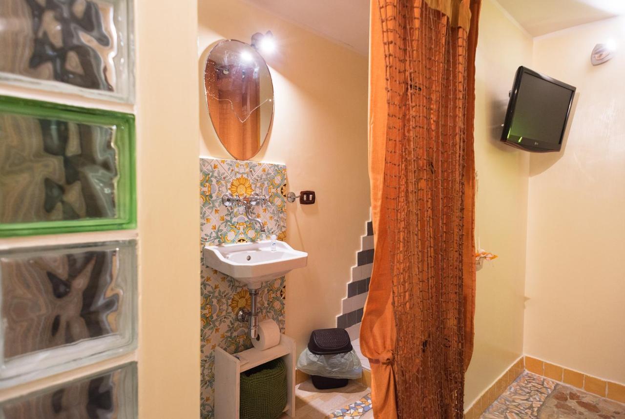 Le Stanze Di Mimi Bed & Breakfast Naples Exterior photo